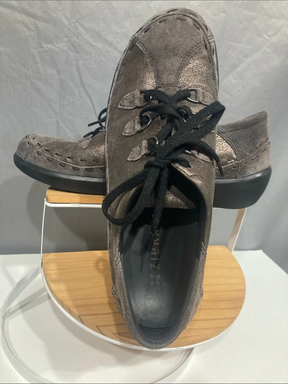 ZIERA Allsorts Laced Up Walking Shoes Metallic Espresso Bronze Suede Size 11.5